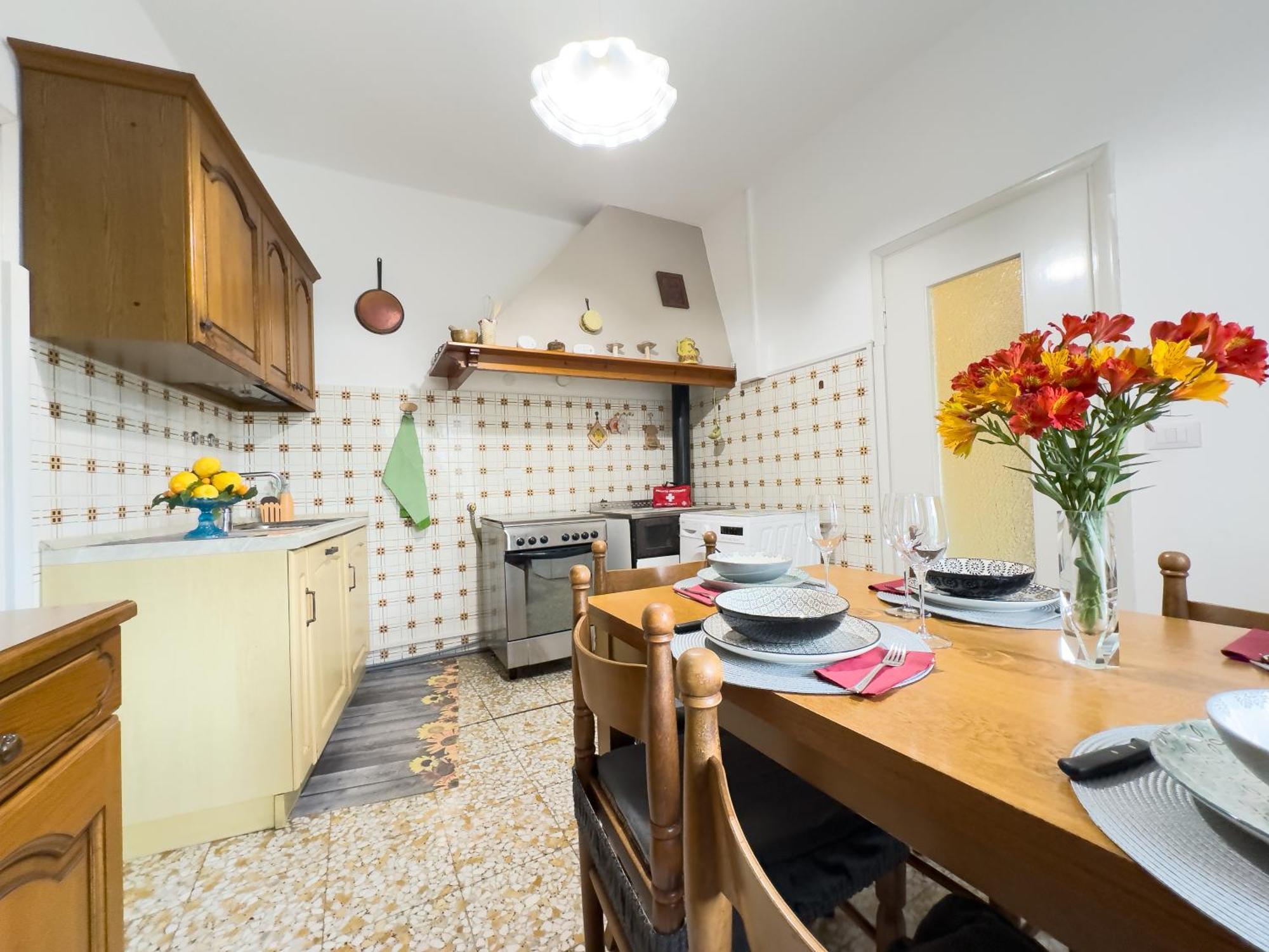 Sanremo Mare E Relax - Affittasi "Casa Illiade" Con Parcheggio Libero, Terrazza E Wi-Fi Apartment Екстериор снимка